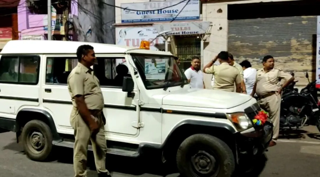  Sex racket busted in Berhampur; 10 held, four women rescued from hotel