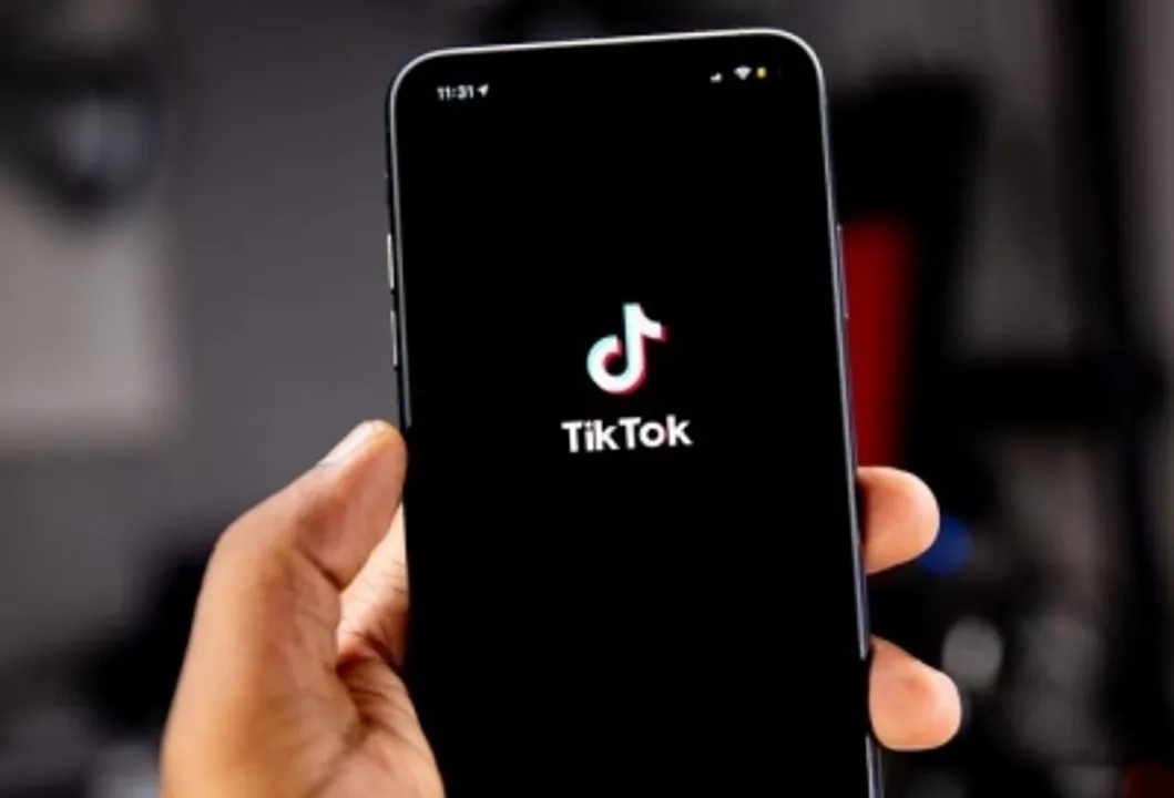  TikTok begins testing in-app shopping feature