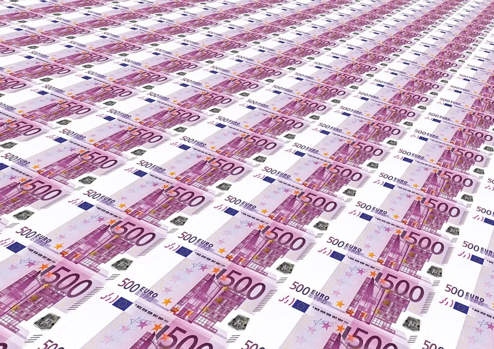  ECB warns of financial stability risks in euro area