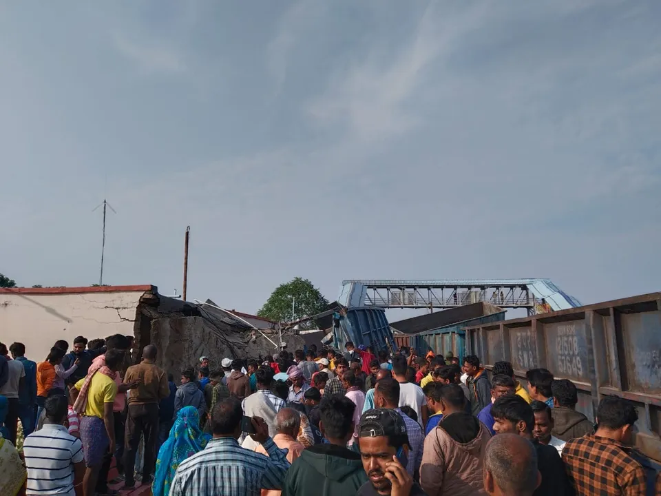  Mother-daughter duo heading towards Cuttack SCB Hospital dies in Jajpur train accident