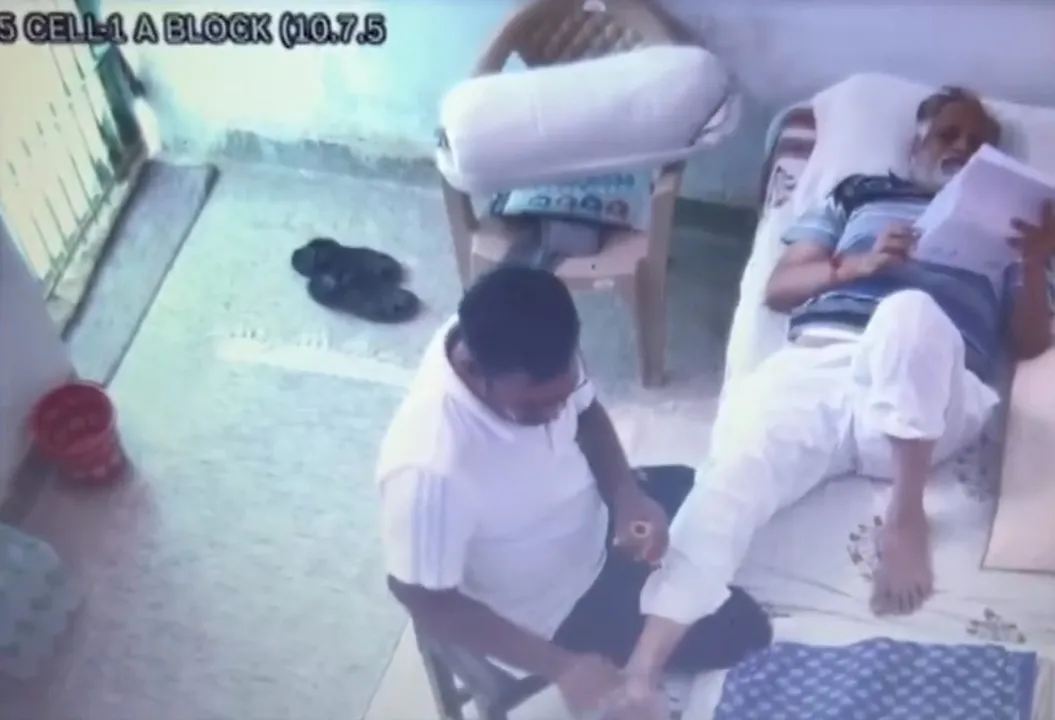  CCTV footage surfaces of Satyendar Jain enjoying massage in Tihar