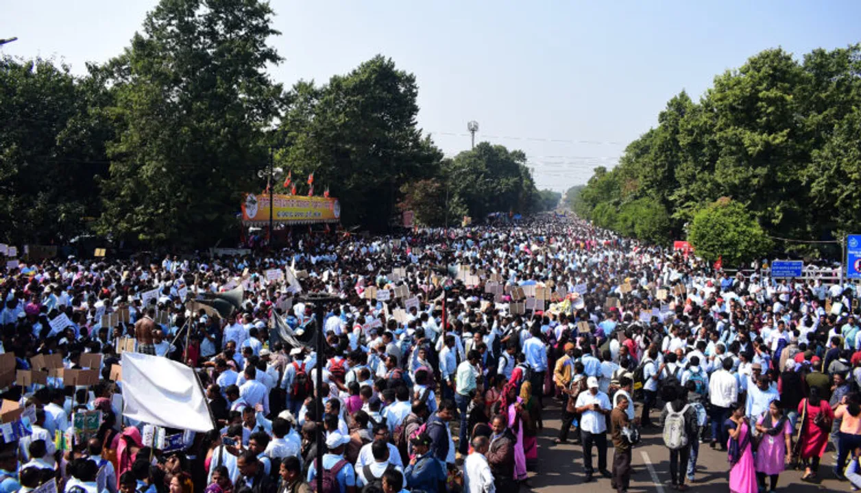  Odisha Speaker directs govt to look into demands of agitating primary school teachers