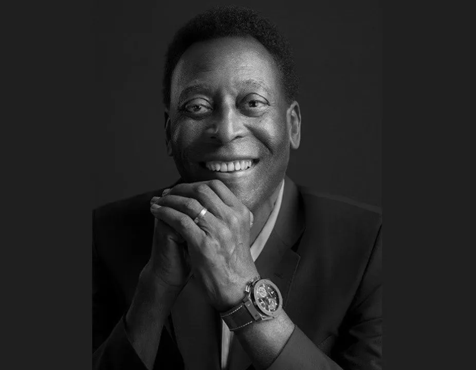  Brazil's press pays respects to football's 'king' Pele