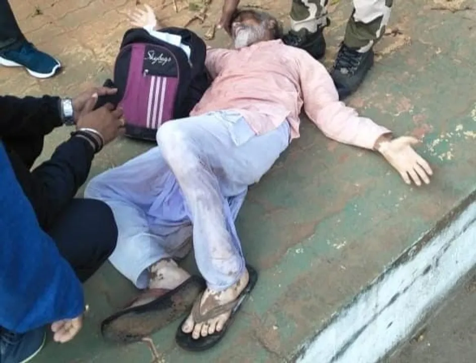  Alleging police inaction, 75-yr old man attempts suicide outside Odisha Lok Seva Bhawan