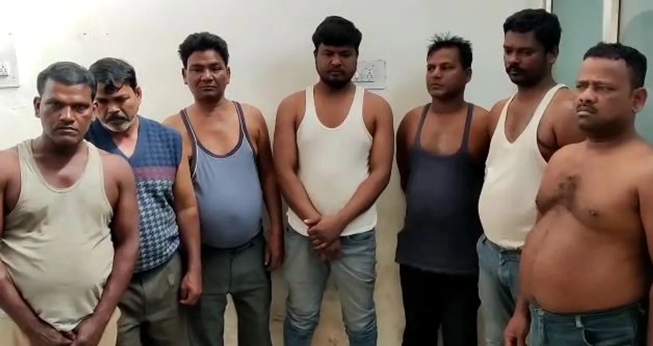  7 held for looting passengers in 'Mo Bus' buses; Here's how they committed theft