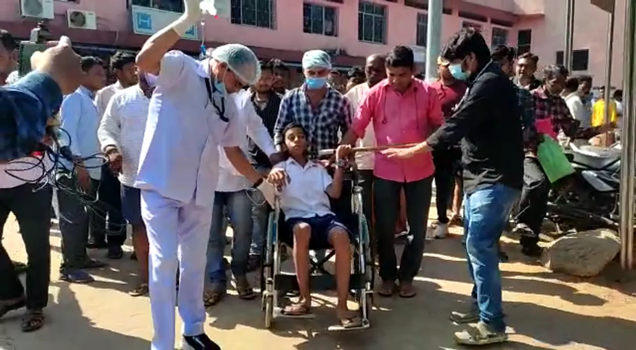  Javelin pierces through Class 9 student's throat in Odisha school