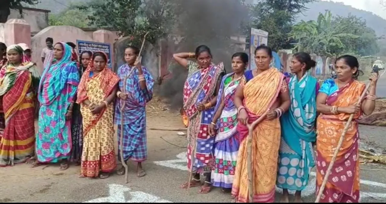  Minor dies after raped by sister's brother in-law, villages block road in Odisha's Gajapati