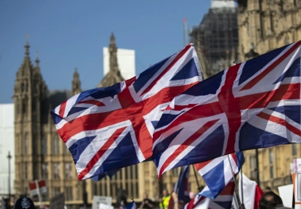 UK mulls allowing foreign students to work for longer hours