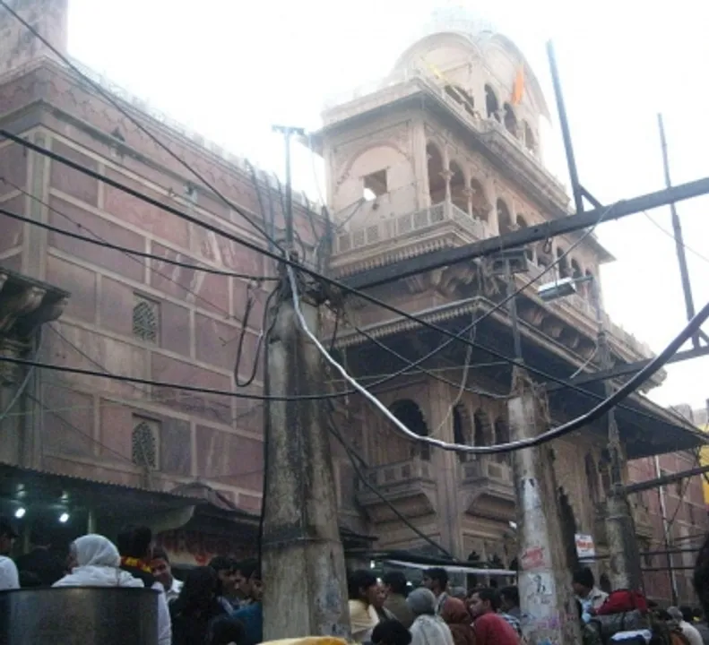  Mathura residents send letters in blood to PM, CM against temple corridor