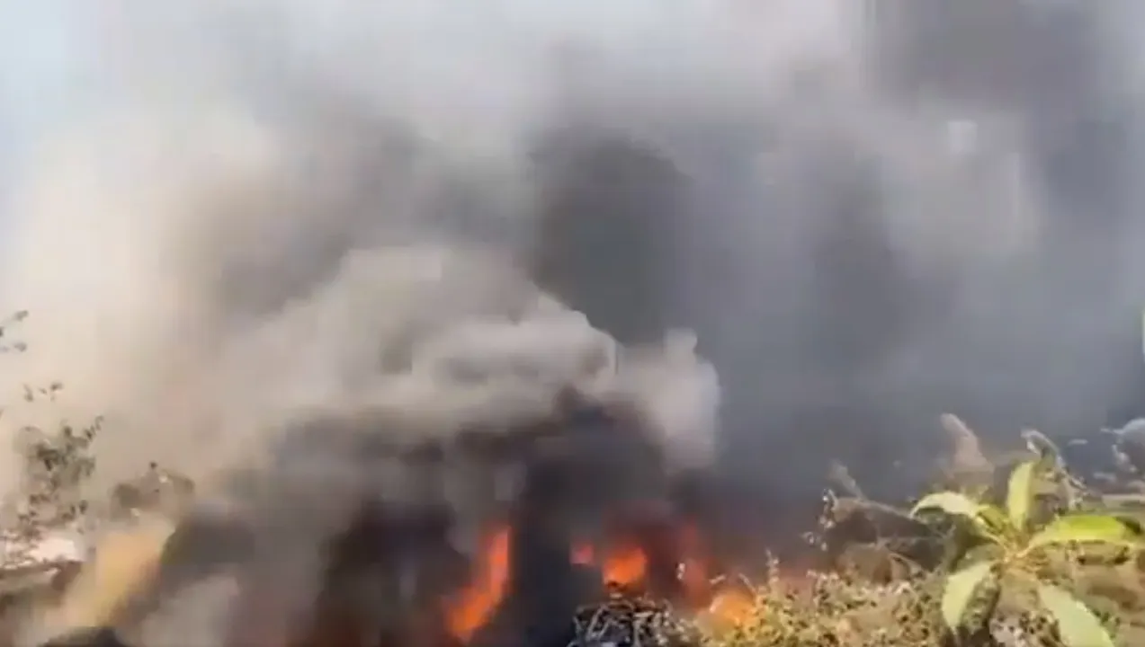  Over 30 dead in Nepal plane crash
