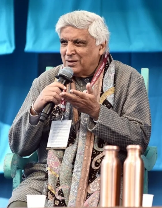  After his 'kick' to Pak, Javed Akhtar is new poster boy of MVA, others