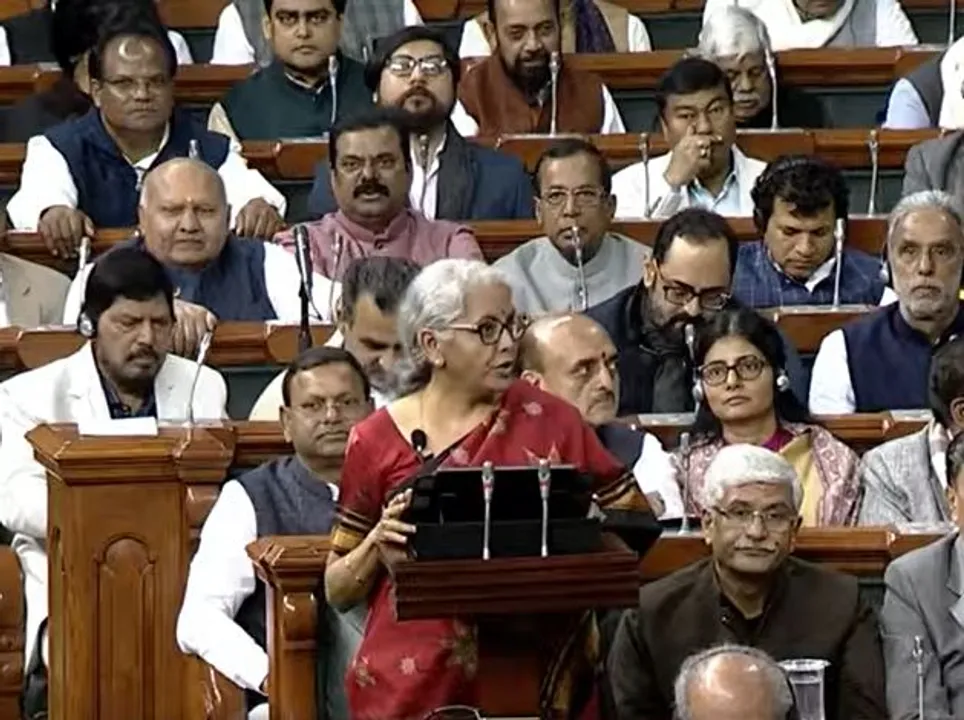  Govt fixes fiscal deficit target at 5.9% of GDP