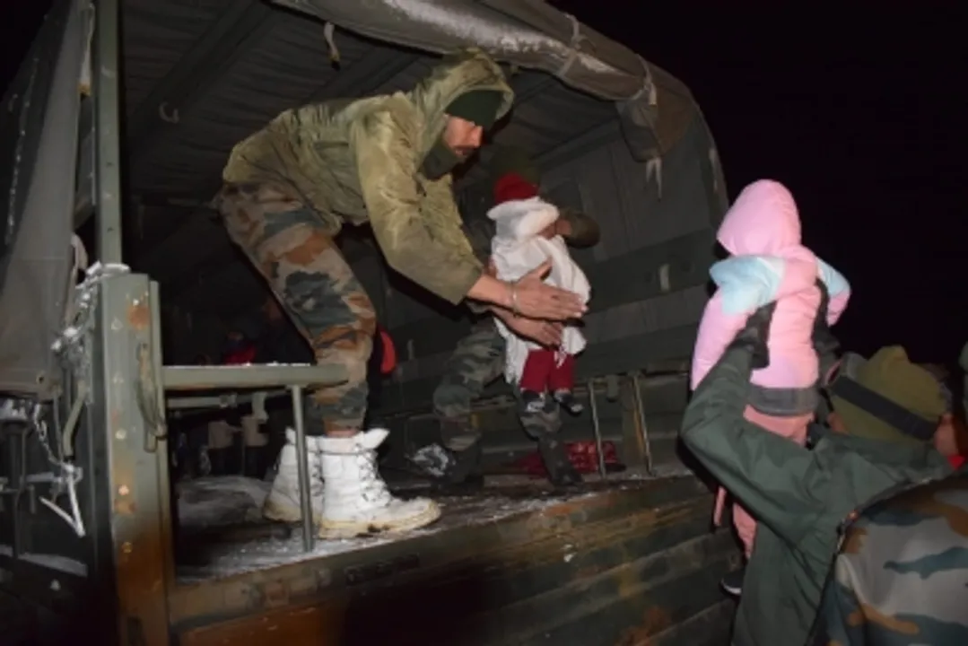  Army rescues 400 tourists stranded in Sikkim after heavy snowfall