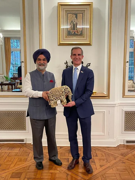  Eric Garcetti officially sworn in as US Ambassador to India