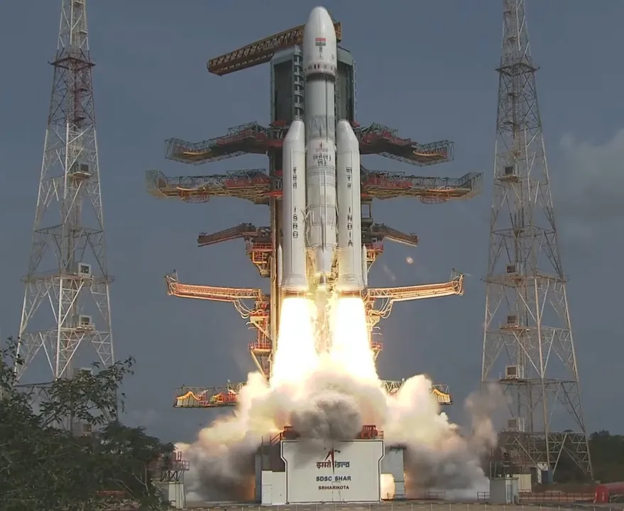  India's LVM3 rocket orbiting OneWeb's 36 satellites, gives confidence for 'Gaganyaan'