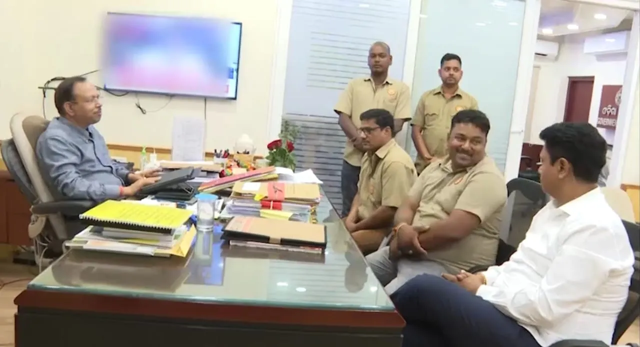  Odisha govt assures agitating drivers of fulfilling their demands in 3 months