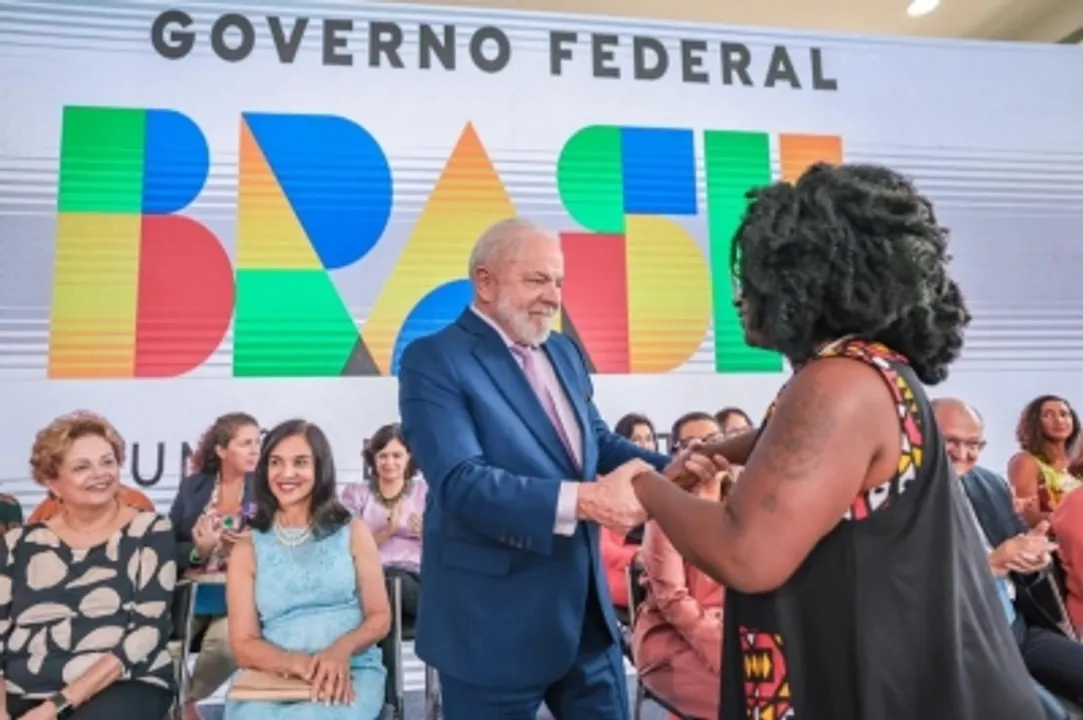  Brazilian government unveils equal pay bill