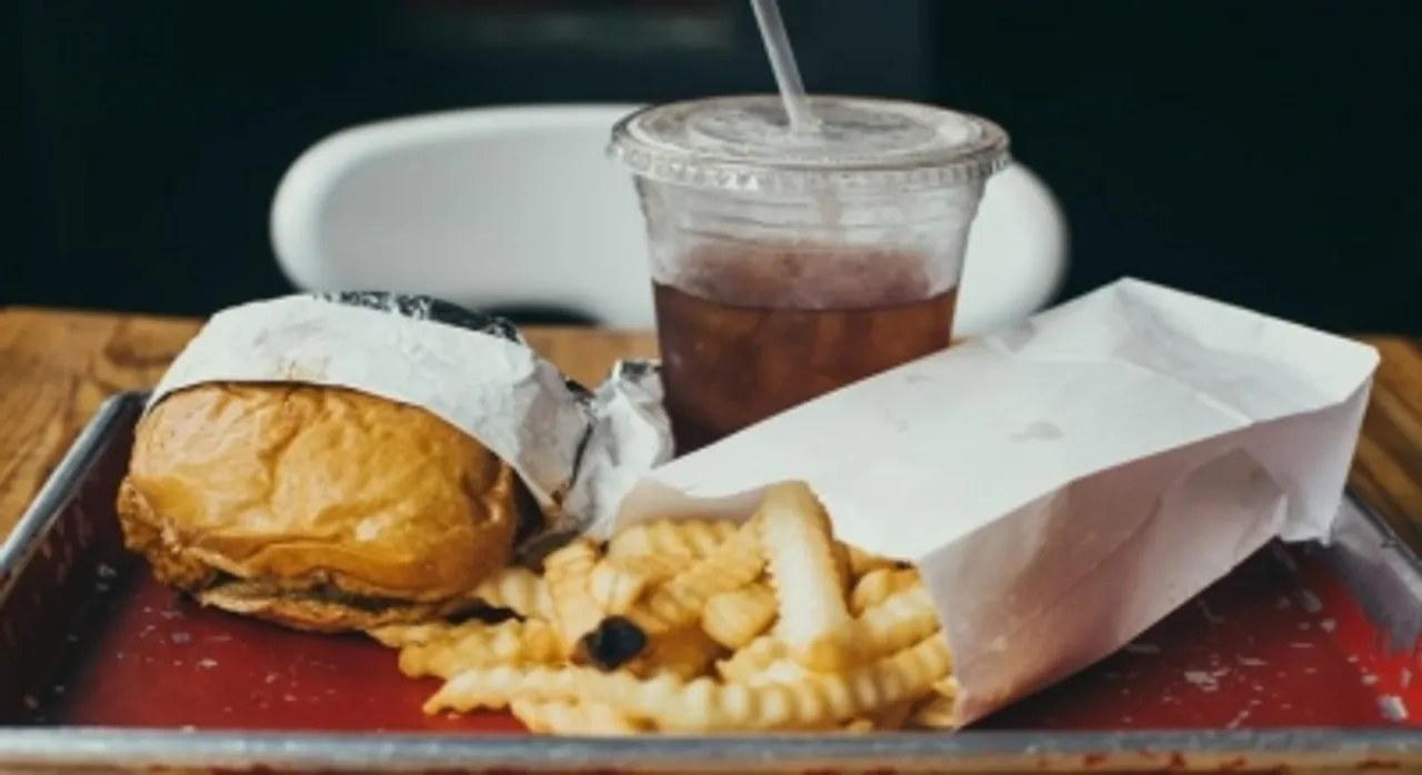  'Unclean fuel, fast-food culture behind heart diseases in India'