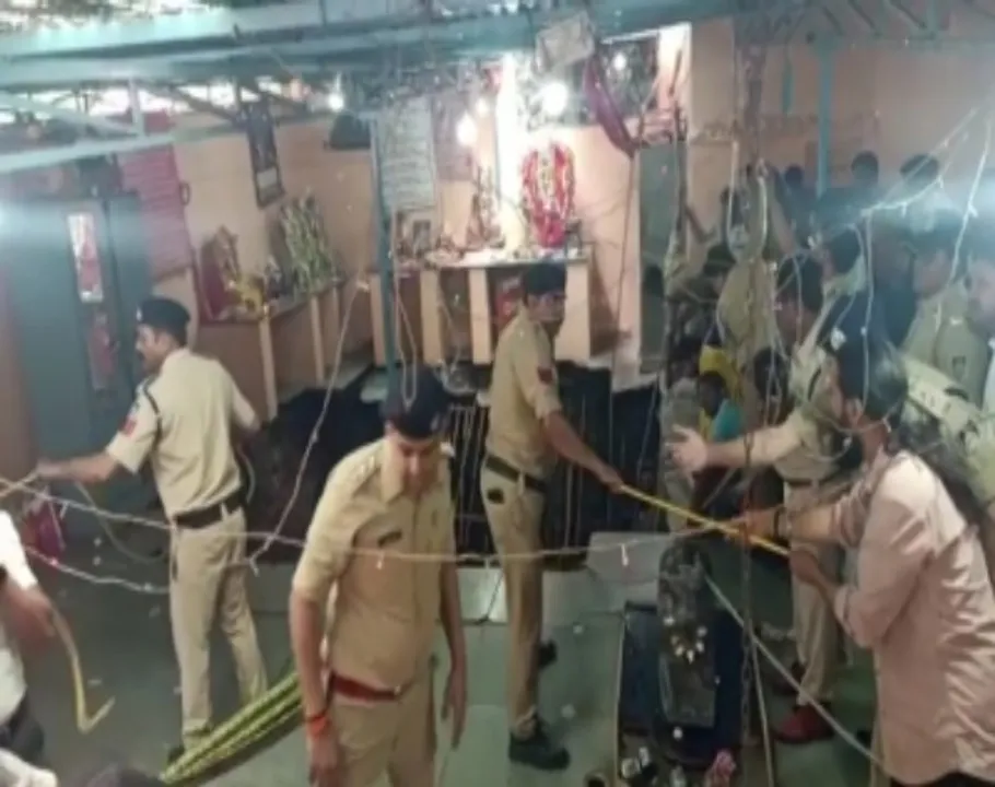  Stepwell collapses in Indore temple, seven feared trapped