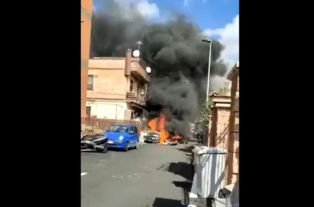  Two Italian military planes collide, killing both pilots