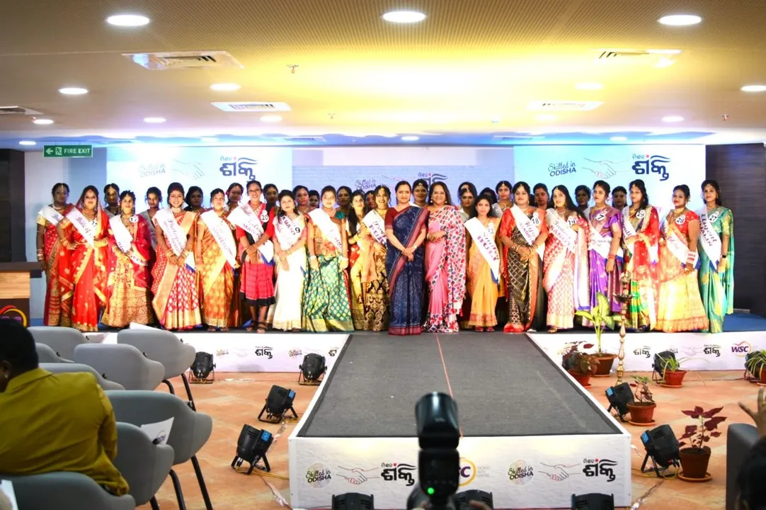 Transforming SHGs to SMEs: 40 Odisha women given training on bridal makeup course