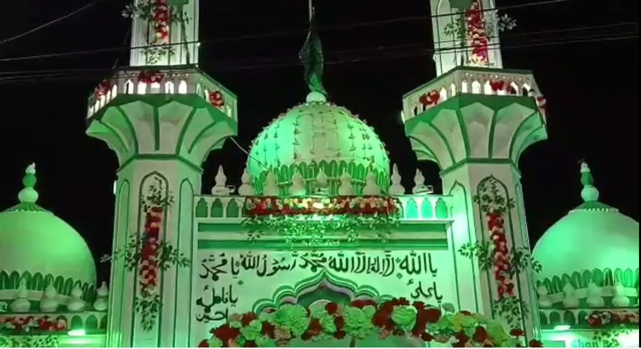  Cuttack, the city of brotherhood, decks up for Eid celebration (Watch Video)