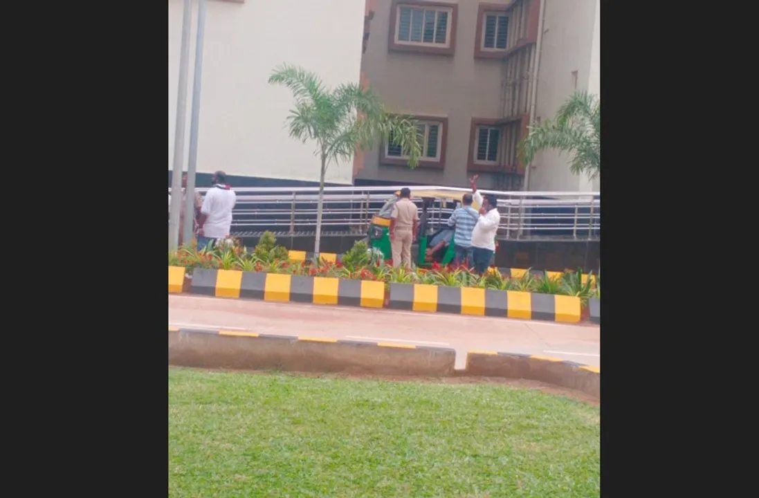  Body of youth found from autorickshaw on RD Women's University campus