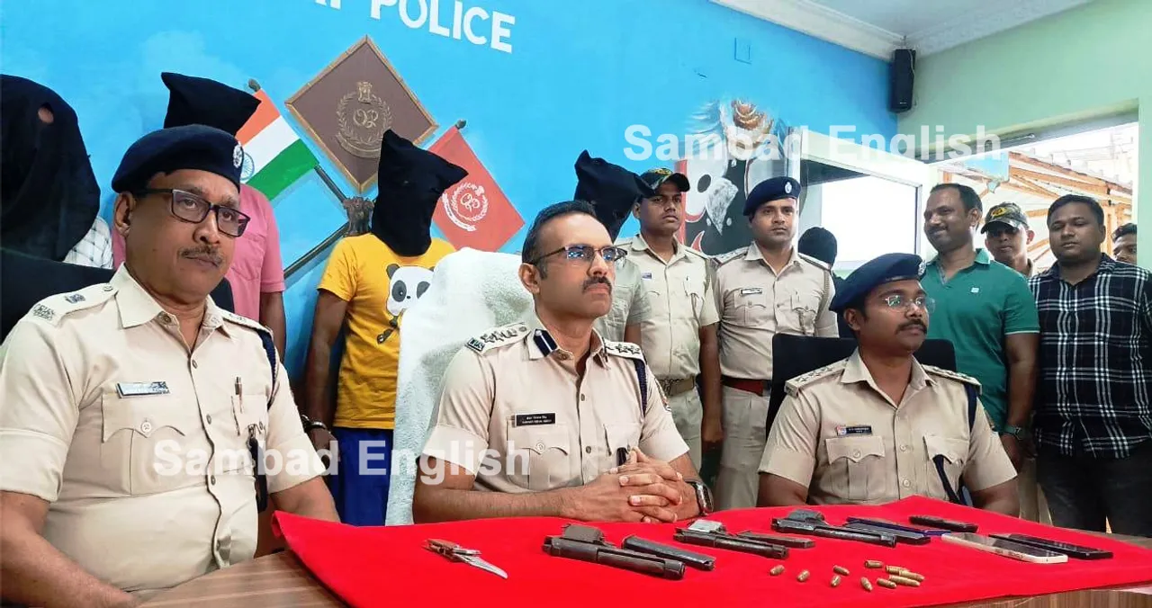  Special squad arrests 5 dreaded criminals; seizes 3 pistols, 10 live bullets