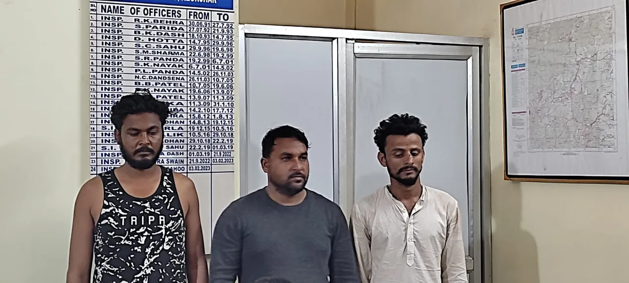  Odisha police cracks OMDC staff murder case