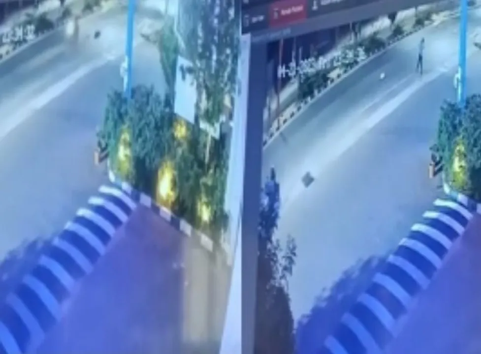  Caught on CCTV: Bengaluru woman jumps off Rapido motorcycle to escape molestation bid by driver
