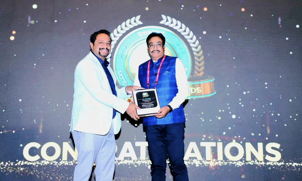  Dr. Lokanath Dash of AVP Care Hospitals bags Top-100 CX Leaders in India award