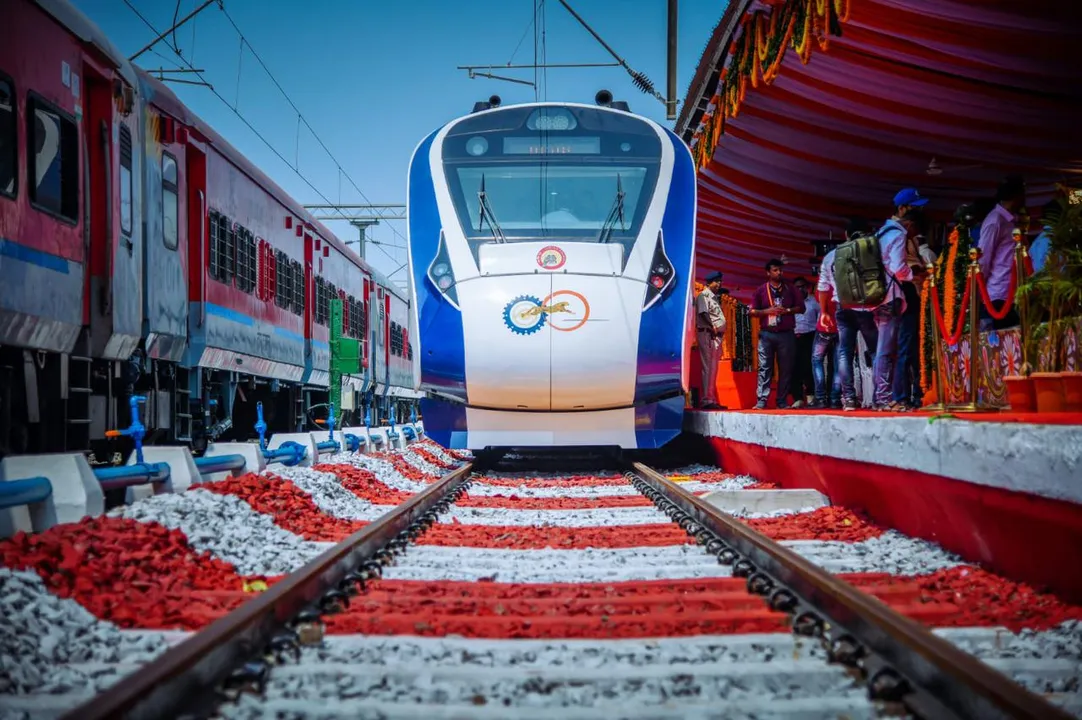  PM Modi flags off Howrah-Puri Vande Bharat Express; Odisha gets railway projects worth over Rs 8000 crores