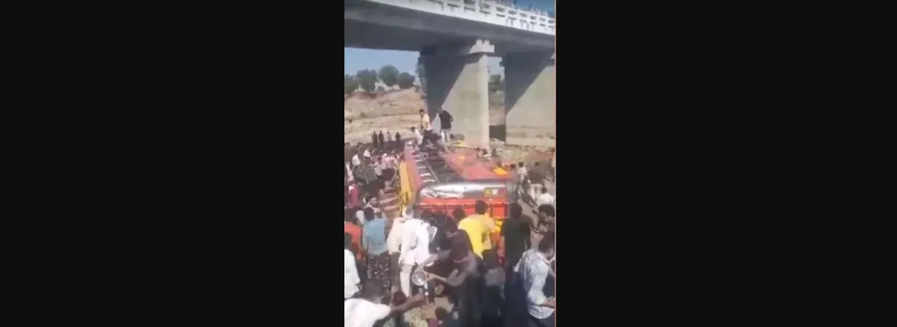 14 killed as Indore-bound bus falls off bridge in Madhya Pradesh's Khargone