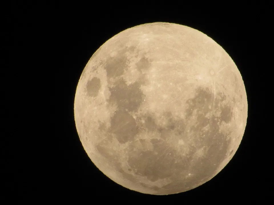  Lunar Eclipse today; Know timing and places of visibility