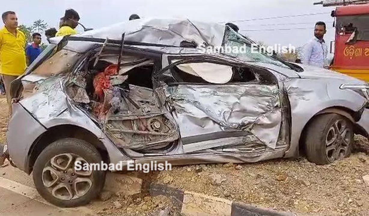  2 of marriage party dead, 4 others critically injured in Sundargarh road mishap