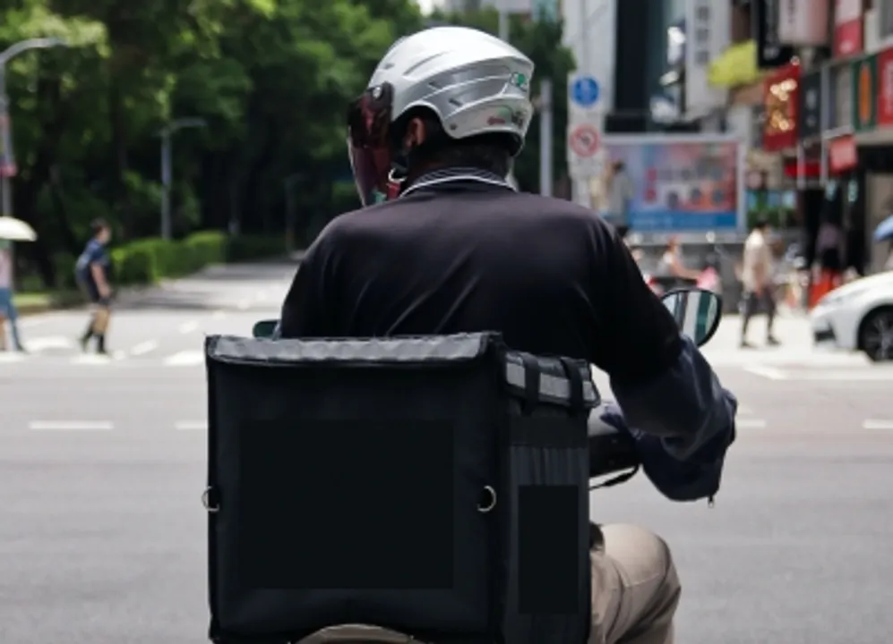  Delivery boy dies after car hits bike, drags him for 100 metres in B'luru