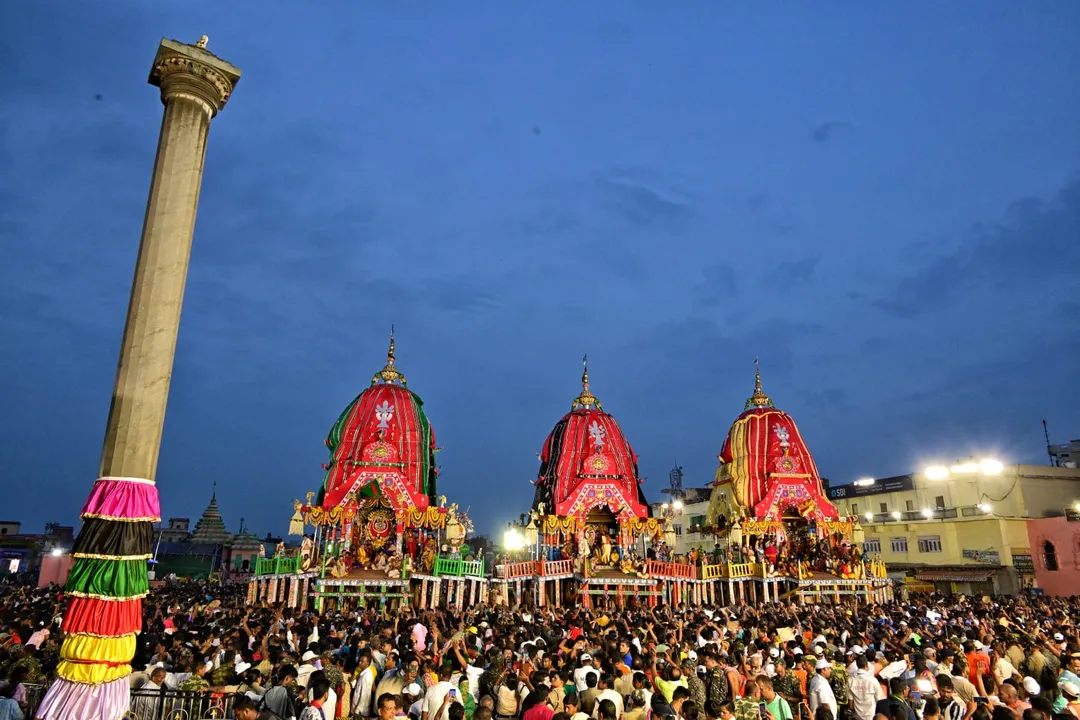  Woman devotee dies of 'suffocation' after Suna Besha darshan of deities in Puri
