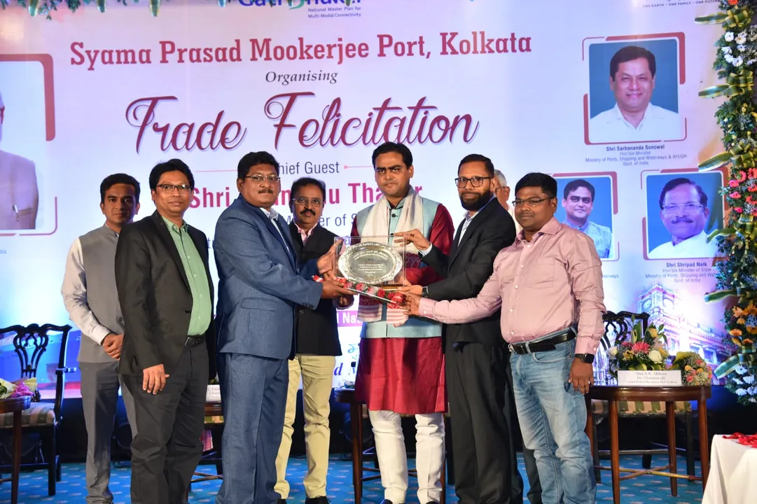  Vedanta Aluminium recognised with Highest Exporter Award by Haldia Dock Complex