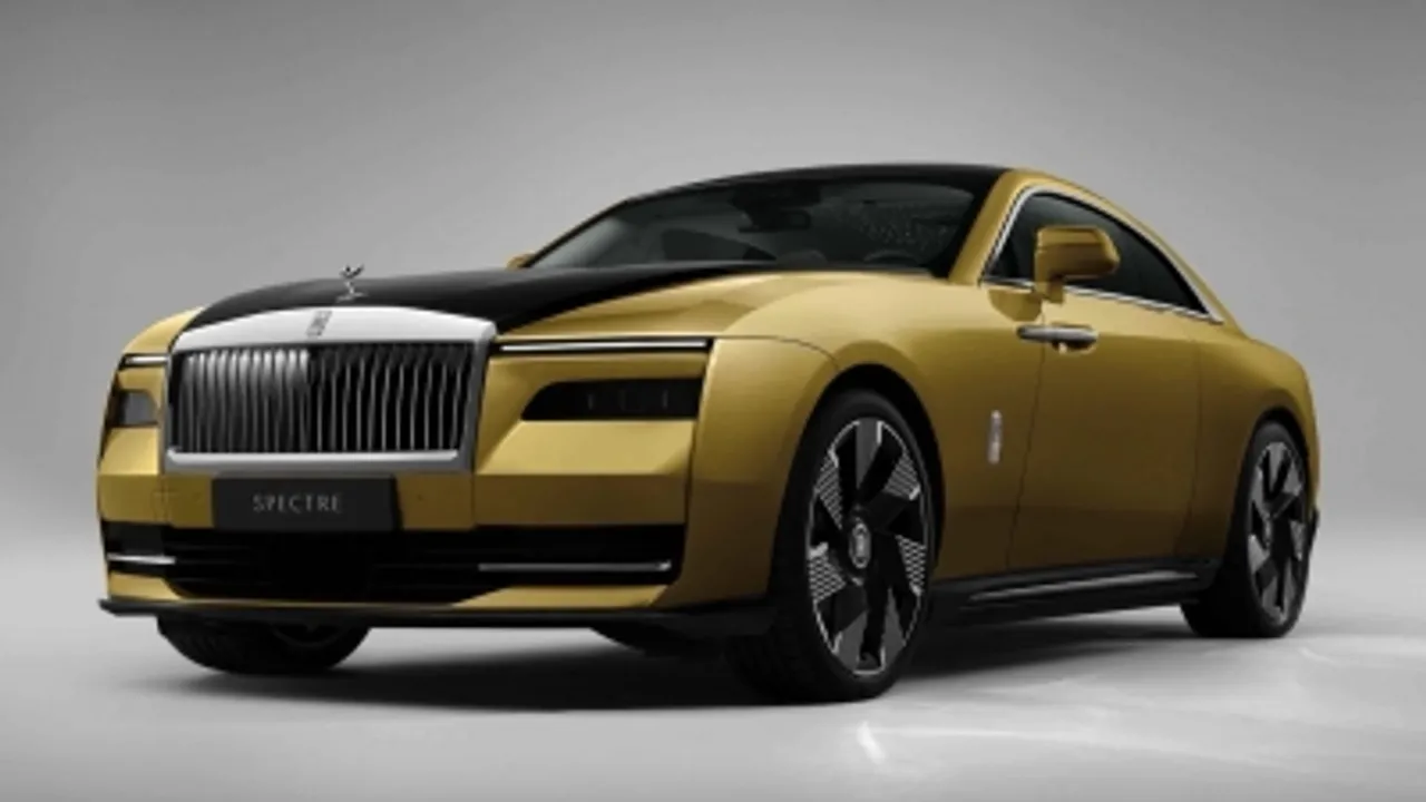  Rolls-Royce unveils its 1st all electric car at $486K