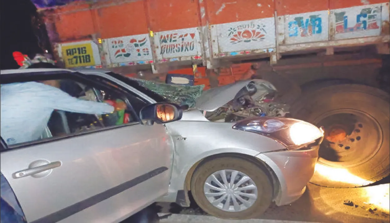  Five including two children die as car hits truck in Odisha's Balangir
