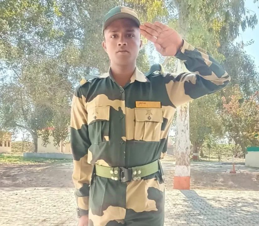  Minutes after posting Reels, BSF Jawan dies in road accident in Odisha. Watch Reels