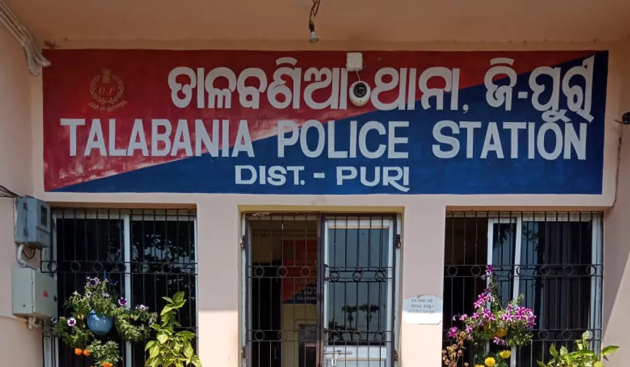  Body of woman found in guest house: Deceased’s family alleges rape, murder; resents police inaction