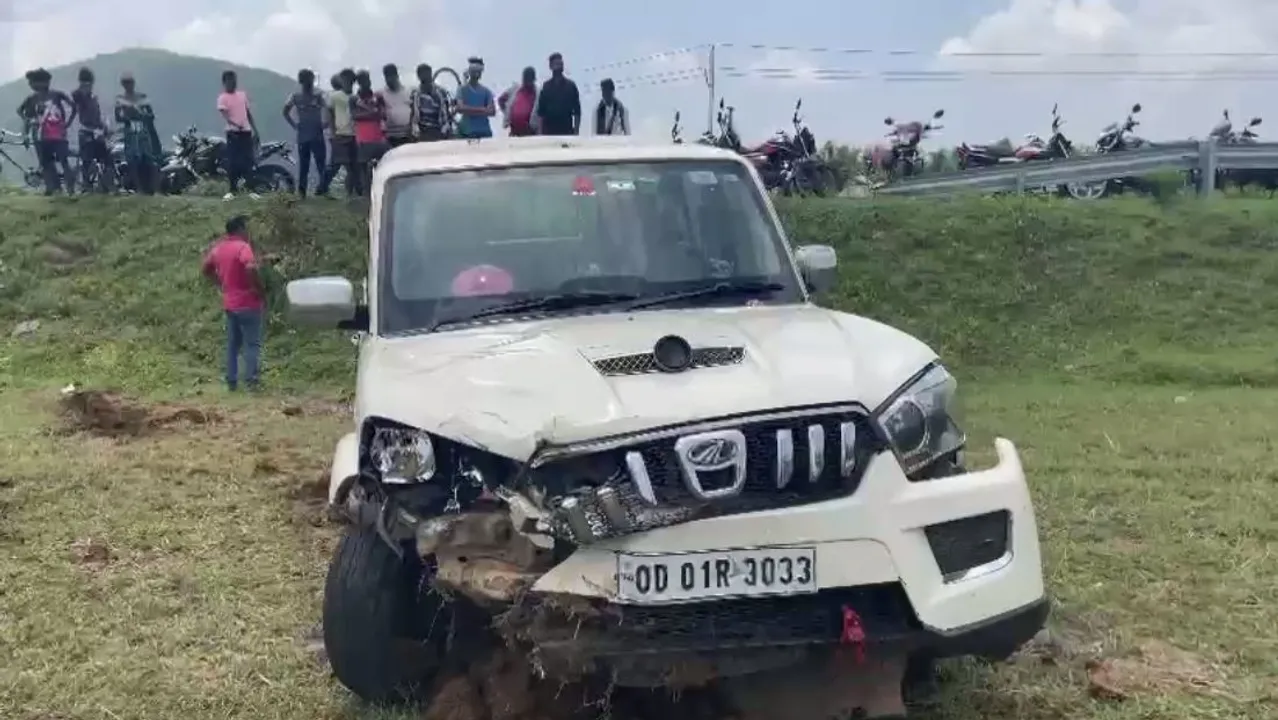  Postal employee dies as SUV carrying health team hits bike in Odisha’s Balasore