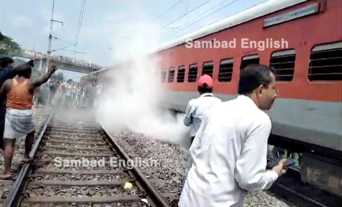  Smoke detected in Vivek Express near Berhampur Station was not due to fire mishap