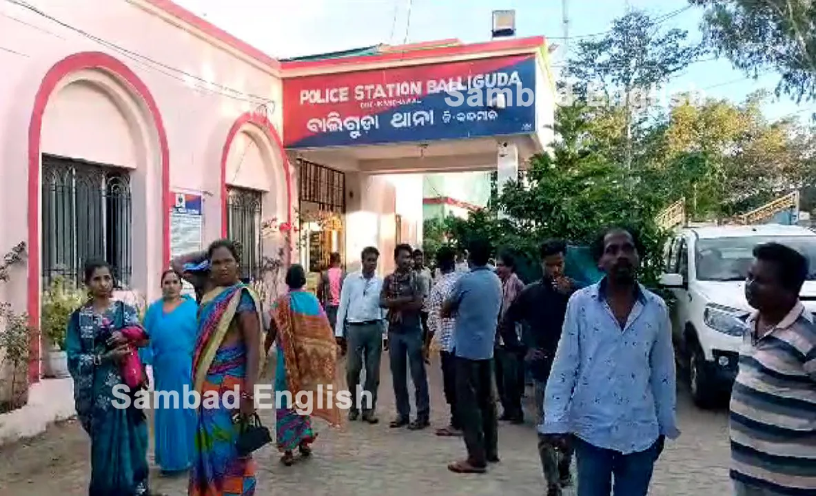  Odisha: Youth who migrated to Gujarat in search of job returns home with severed hands