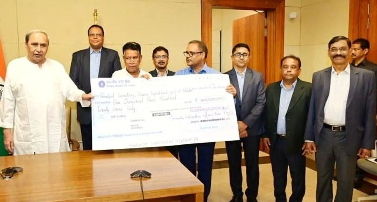  Odisha Mining Corporation pays Rs 1,420 crore dividend to govt
