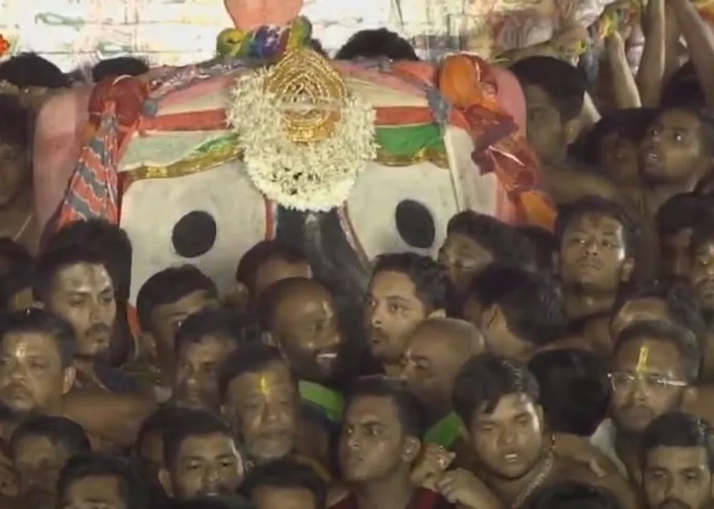  Niladri Bije: Lord Jagannath, siblings back in Srimandir as Ratha Jatra concludes in Odisha’s Puri city