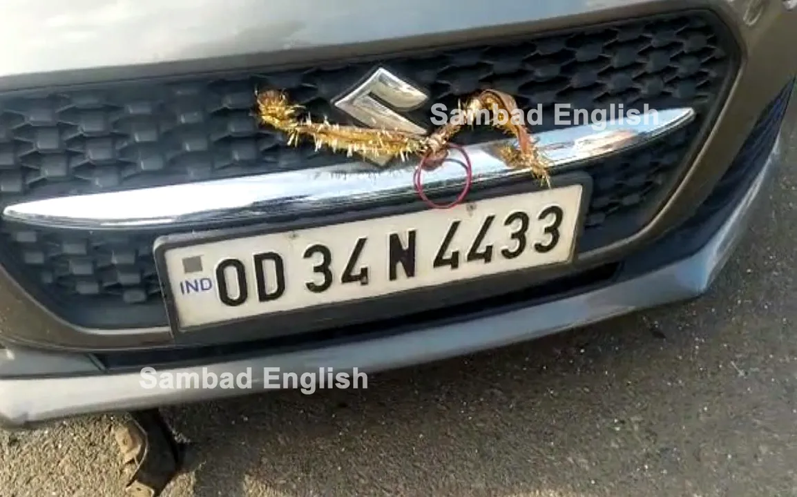  Odisha: 1 dead, 3 others critically injured as speeding truck rams into car in State Capital