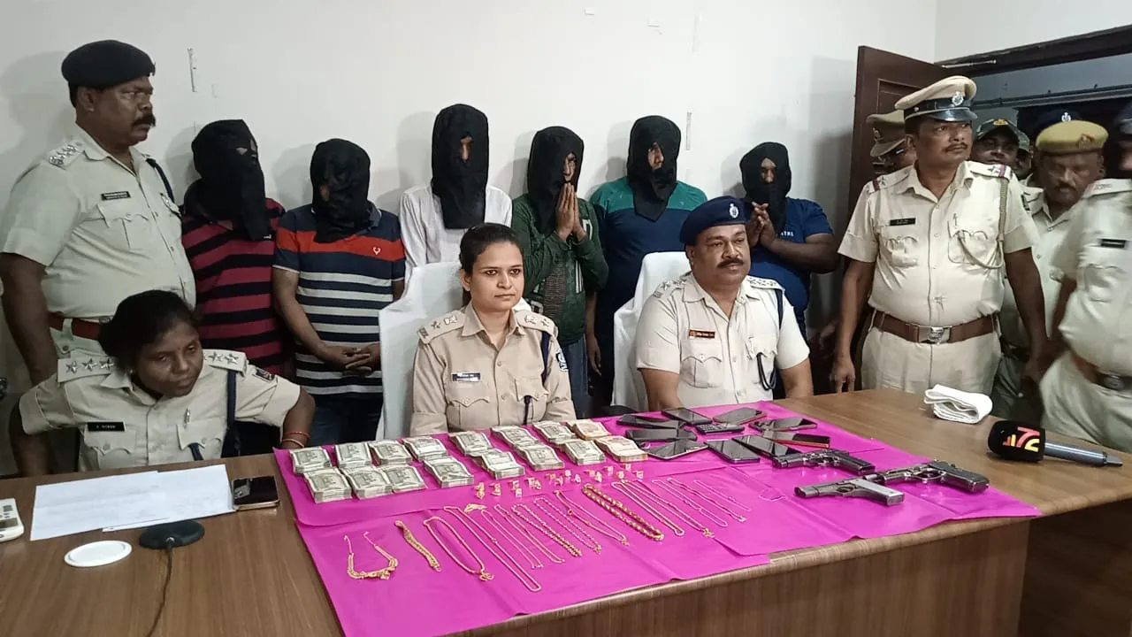  Odisha: Balasore police crack bank loot case, nab six persons