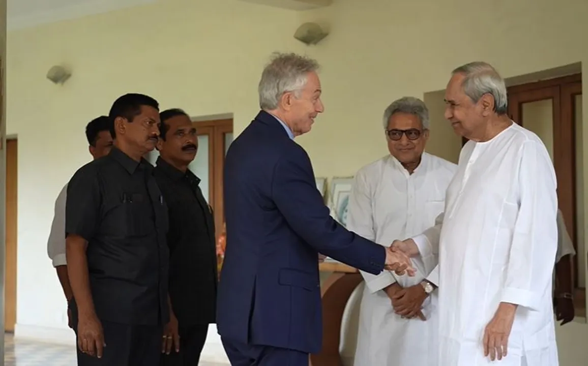  Former British PM Tony Blair calls on Odisha CM in Bhubaneswar